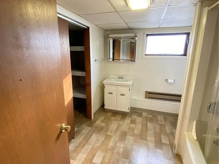 221 Center St — Photo 12