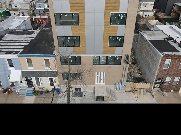 1829 E Sergeant St #4 — Photo 11