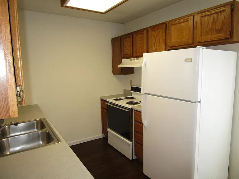 2404-2406 Calder Ct. — Photo 8