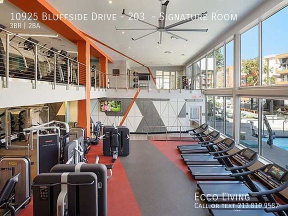 2nd image of 10925 Bluffside Dr #203