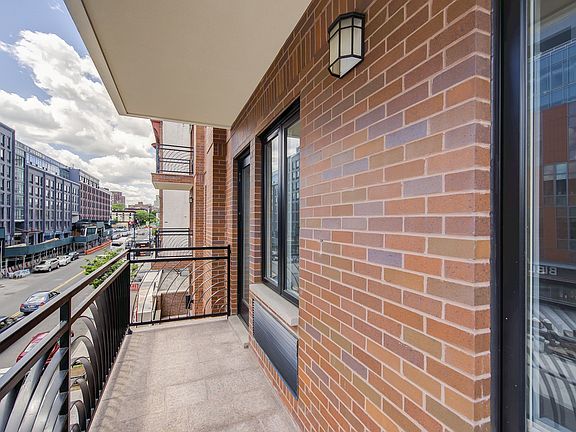 4th image of 525 Myrtle Ave APT 501