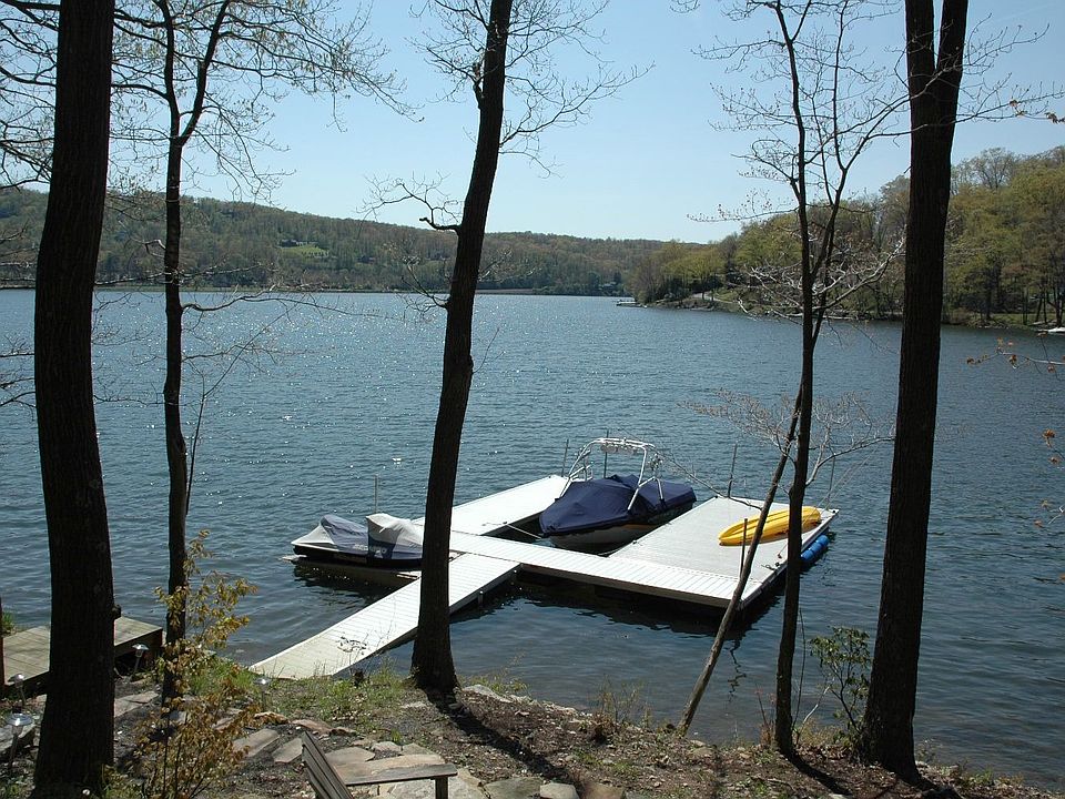 2nd image of 2390 State Park Rd