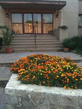 3rd image of 116 Irvington Ave APT 2H