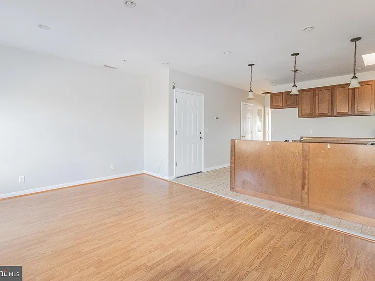 2124 Bolton St #3 — Photo 16