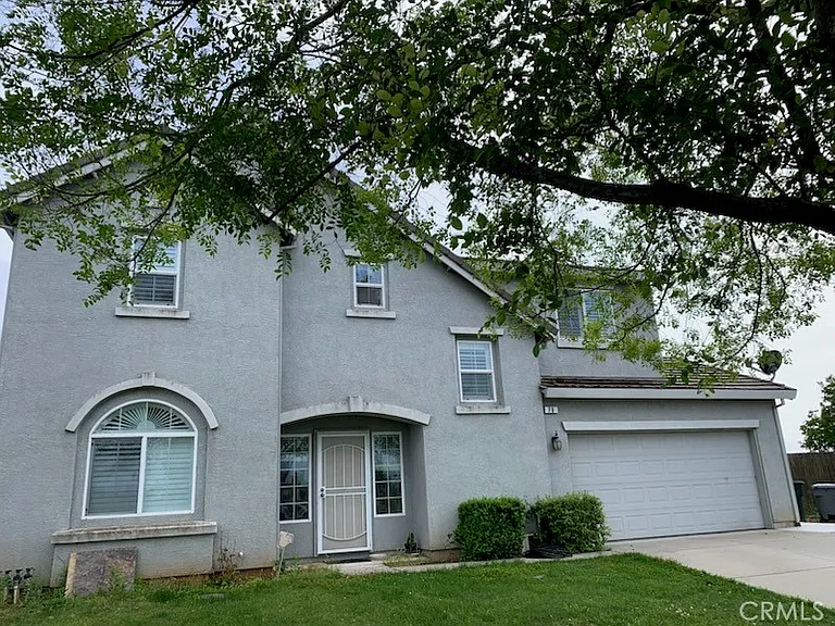 79 Magnesio St — Photo 1