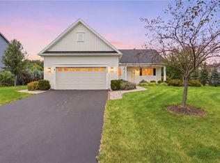 5198 Whitecliff Dr, Canandaigua, NY 14424