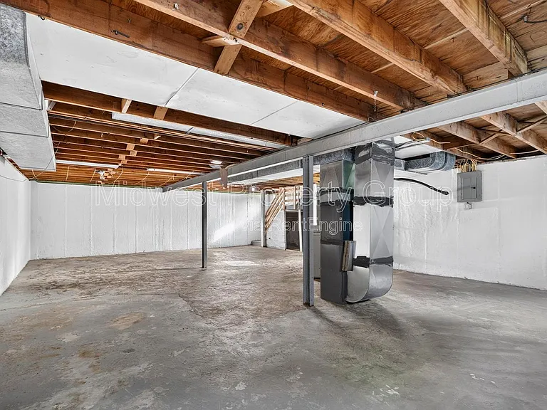 273 Roderick Dr — Photo 18