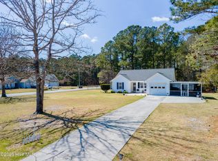 201 Blueberry Court, Hubert, NC 28539