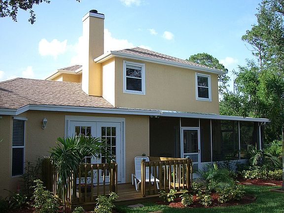 COZY BACK YARD