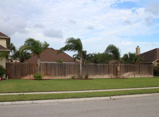 6506 Philmont Lake Dr, Corpus Christi, TX 78414