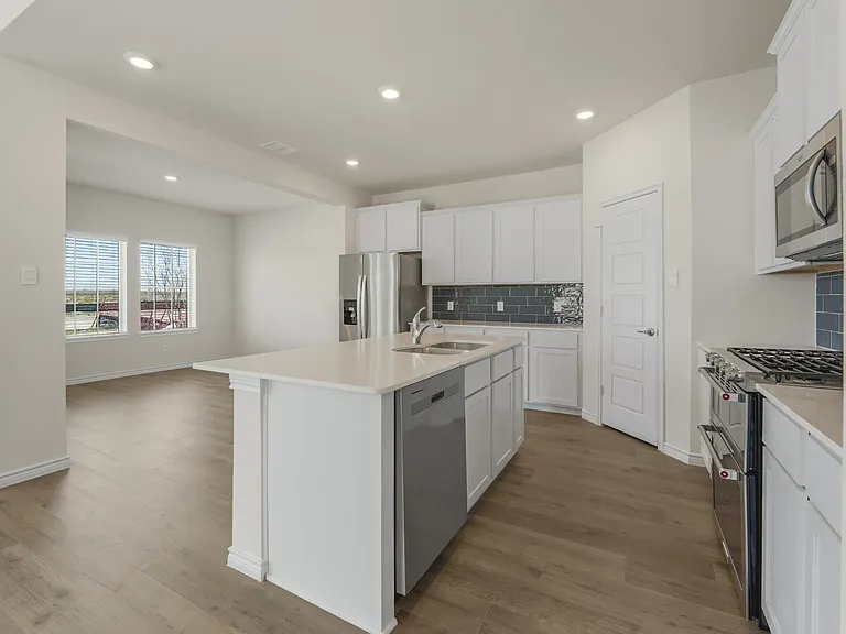 3829 Caddo Dr — Photo 3