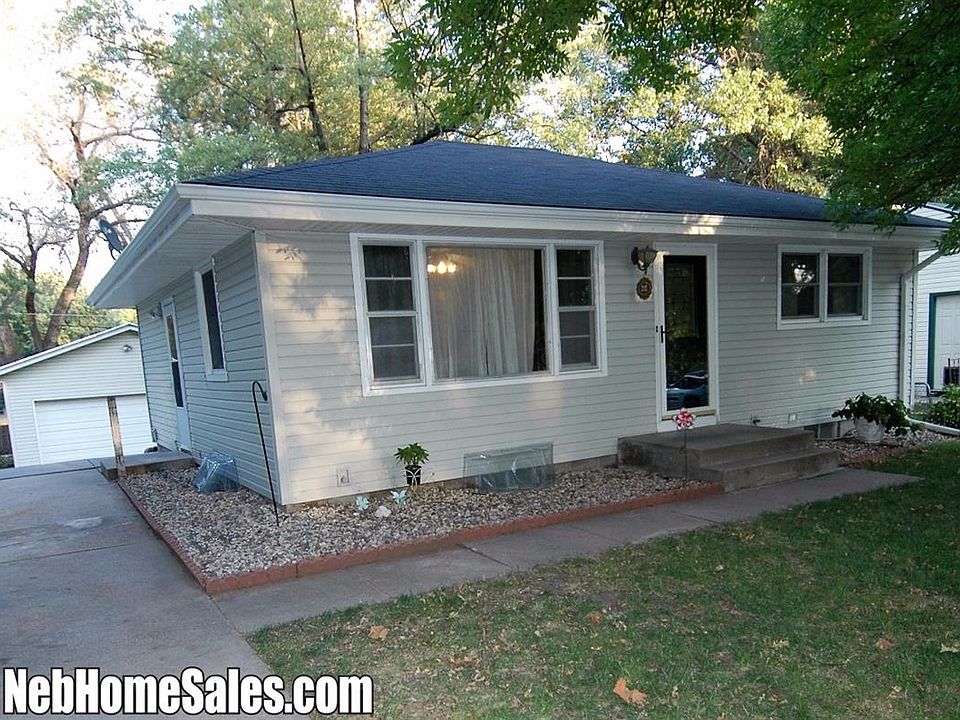 1st image of 1722 N 58th St