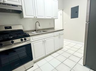 328 61st St #2BB, West New York, NJ 07093