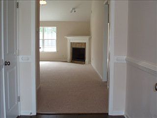 4th image of 407 Clairidge Dr