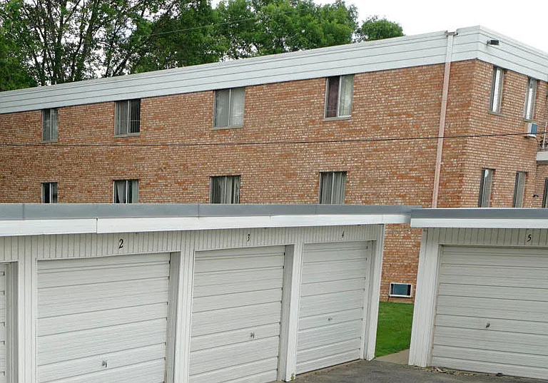 Charlton Estates — Photo 21