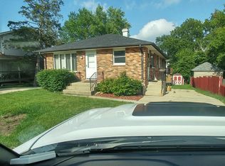 50 N Grove St, Carpentersville, IL