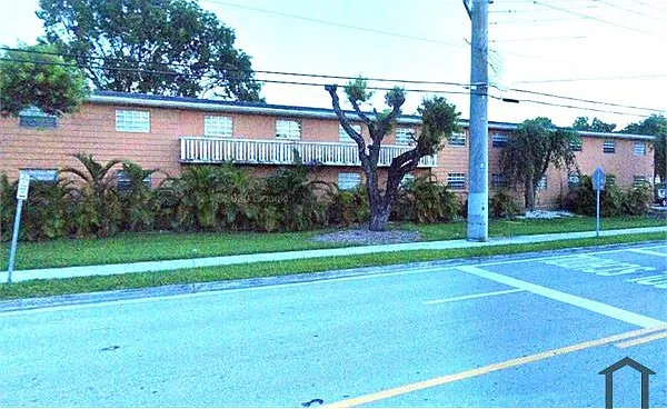 2 bed, 765 sqft, $1,900 — Photo 4