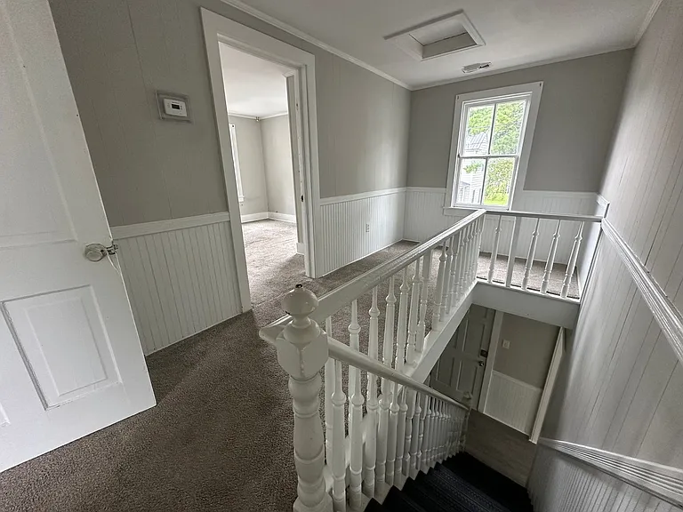 201 W Cypress St — Photo 9