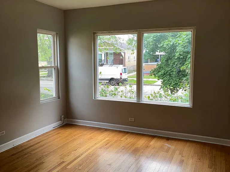 9025 S Carpenter St — Photo 1