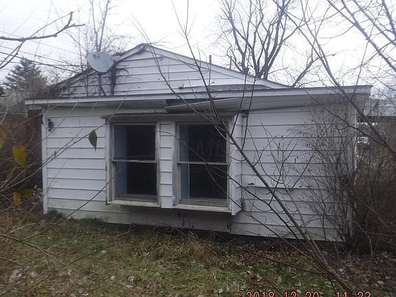 3rd image of 1795 Dysart Ave