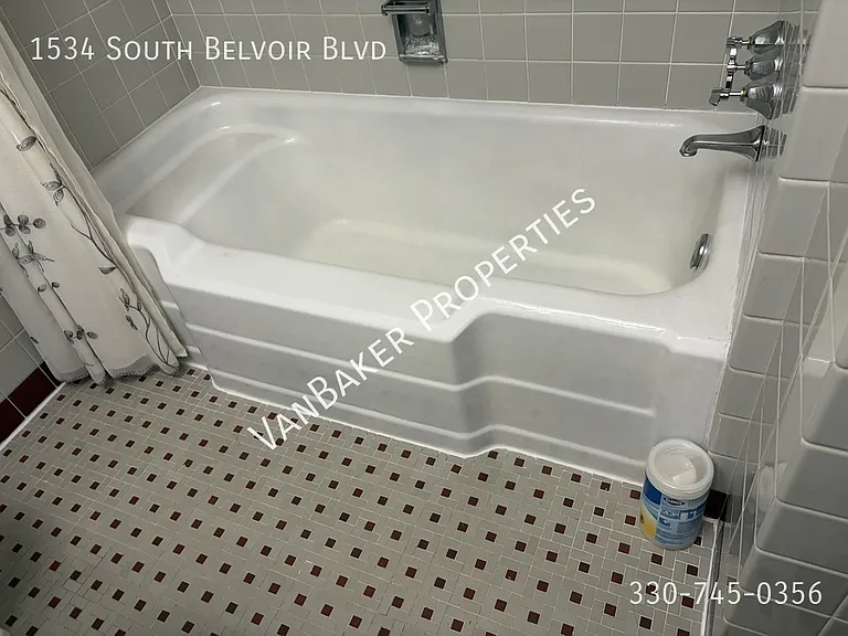 1534 S Belvoir Blvd — Photo 8