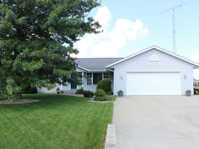 2712 N Stephanie Dr, Lindenwood, IL, 61049