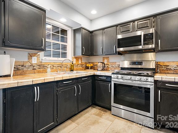 4th image of 113 Cedar Dr