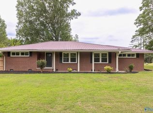 811 Betty St SW, Decatur, AL 35601