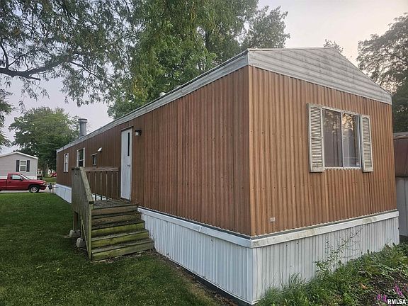 4th image of 111 Hickory Dr