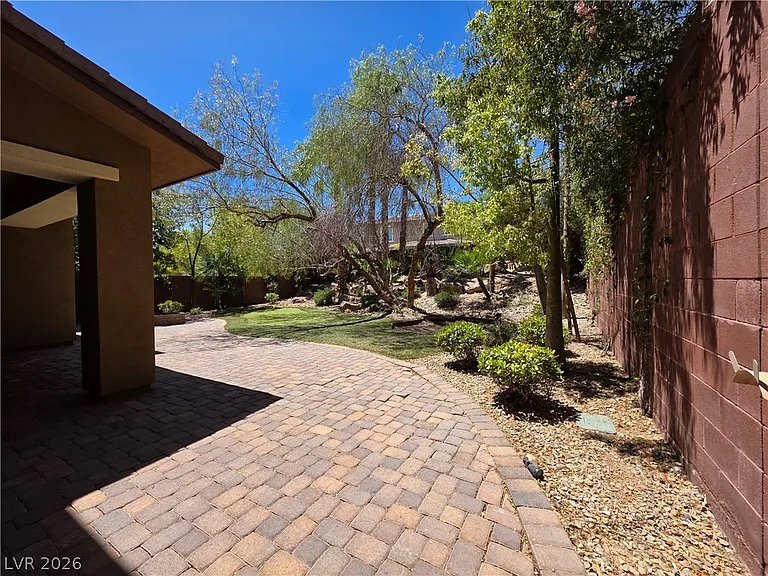 5495 Alden Bend Dr — Photo 54