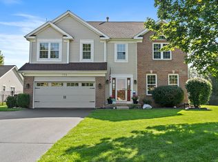 773 Providence Ln, Crystal Lake, IL 60012