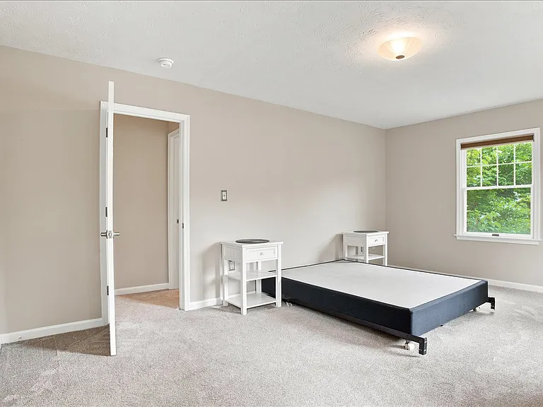 111 Launchris Dr — Photo 56