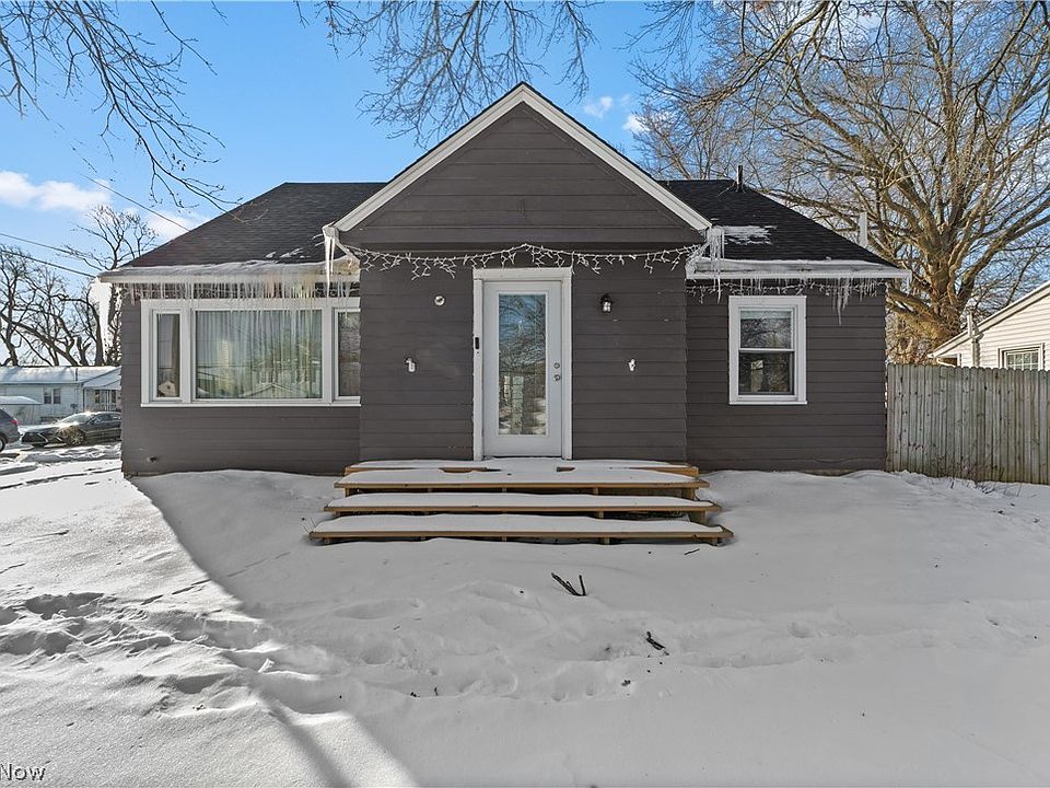 1st image of 1028 Foster Ave