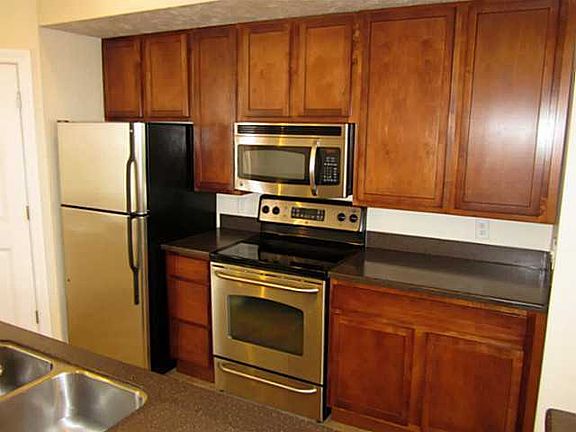 4th image of 3300 E Kresge Ln