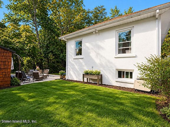 2nd image of 68 Eleanor St