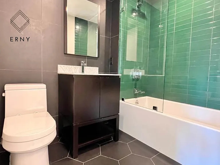 12 Ford St #6L — Photo 9