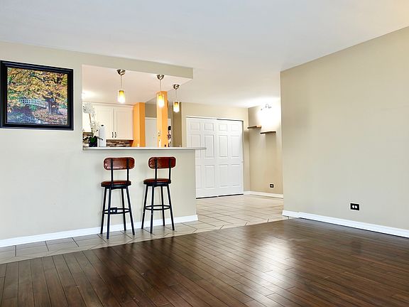 4th image of 2015 S Finley Rd APT 408