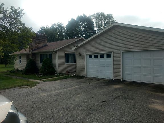 2nd image of 644 N Lincoln Ave