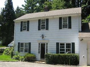 1863 Muttontown Rd, Syosset, NY 11791