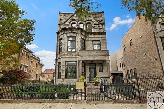 2nd image of 4556 S Michigan Ave Unit 3