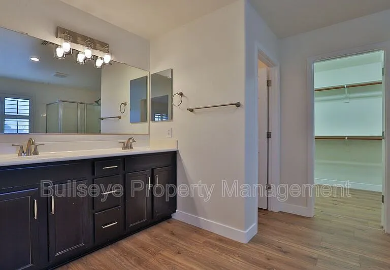 7321 N 89th Dr — Photo 27