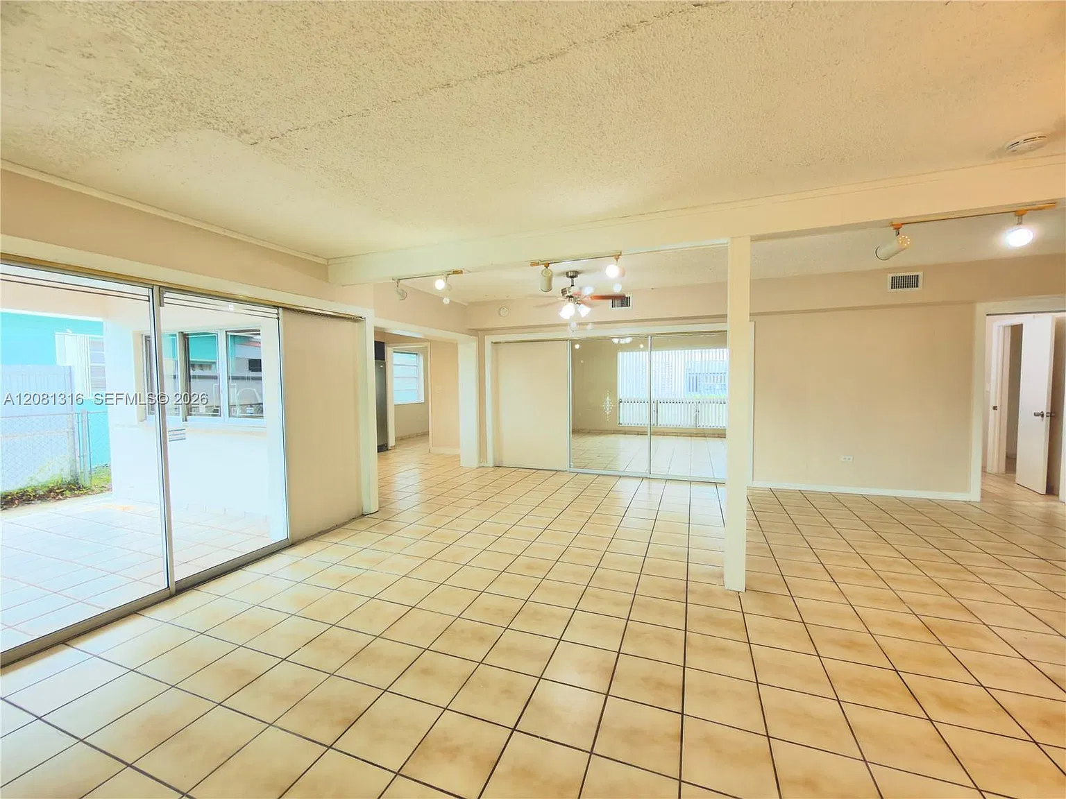 Grandview Blvd, Miramar — Photo 4