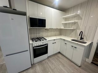 28 Dales Ave Floor 2, Jersey City, NJ 07306