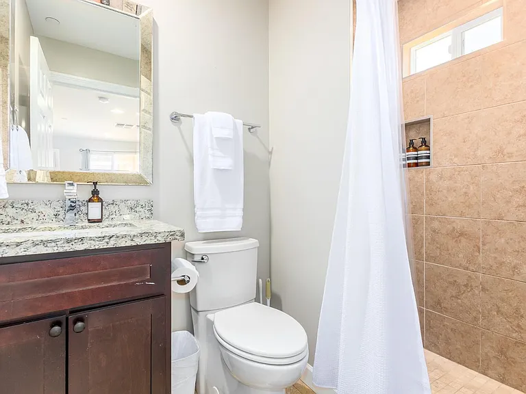8511 E Roanoke Ave — Photo 40