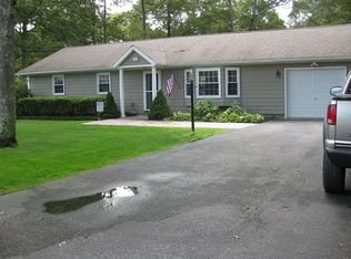 34 Harts Rd, East Moriches, NY 11940