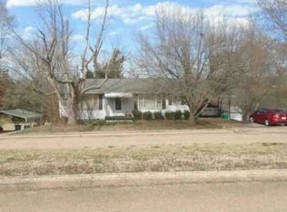 710 Lansdowne St, De Soto, MO 63020