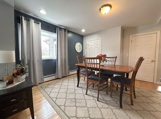 94 Hamilton St, West Warwick, RI 02893