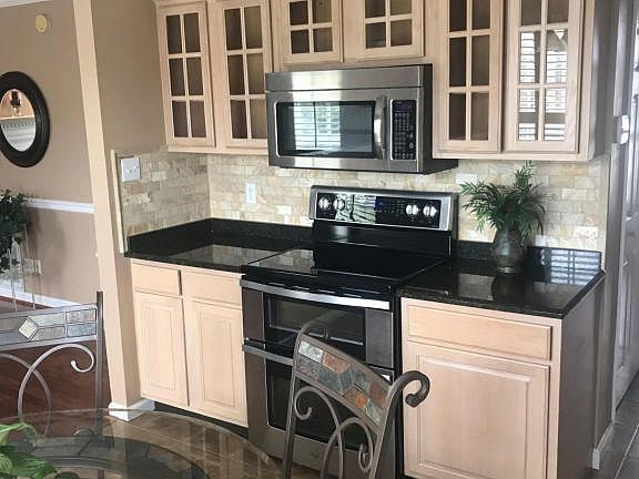 4th image of 6820 Cardindale Dr