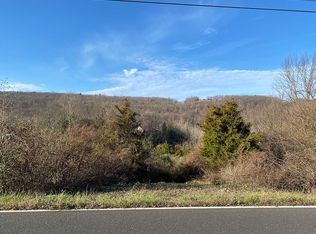 121 Middle Rd, Stroudsburg, PA 18360