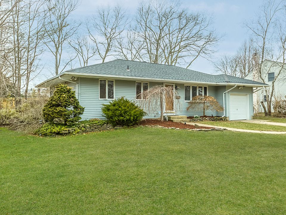 1st image of 56 Overlook Dr
